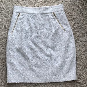 BRAND NEW WHITE FLORAL STITCH DESIGN H&M Skirt